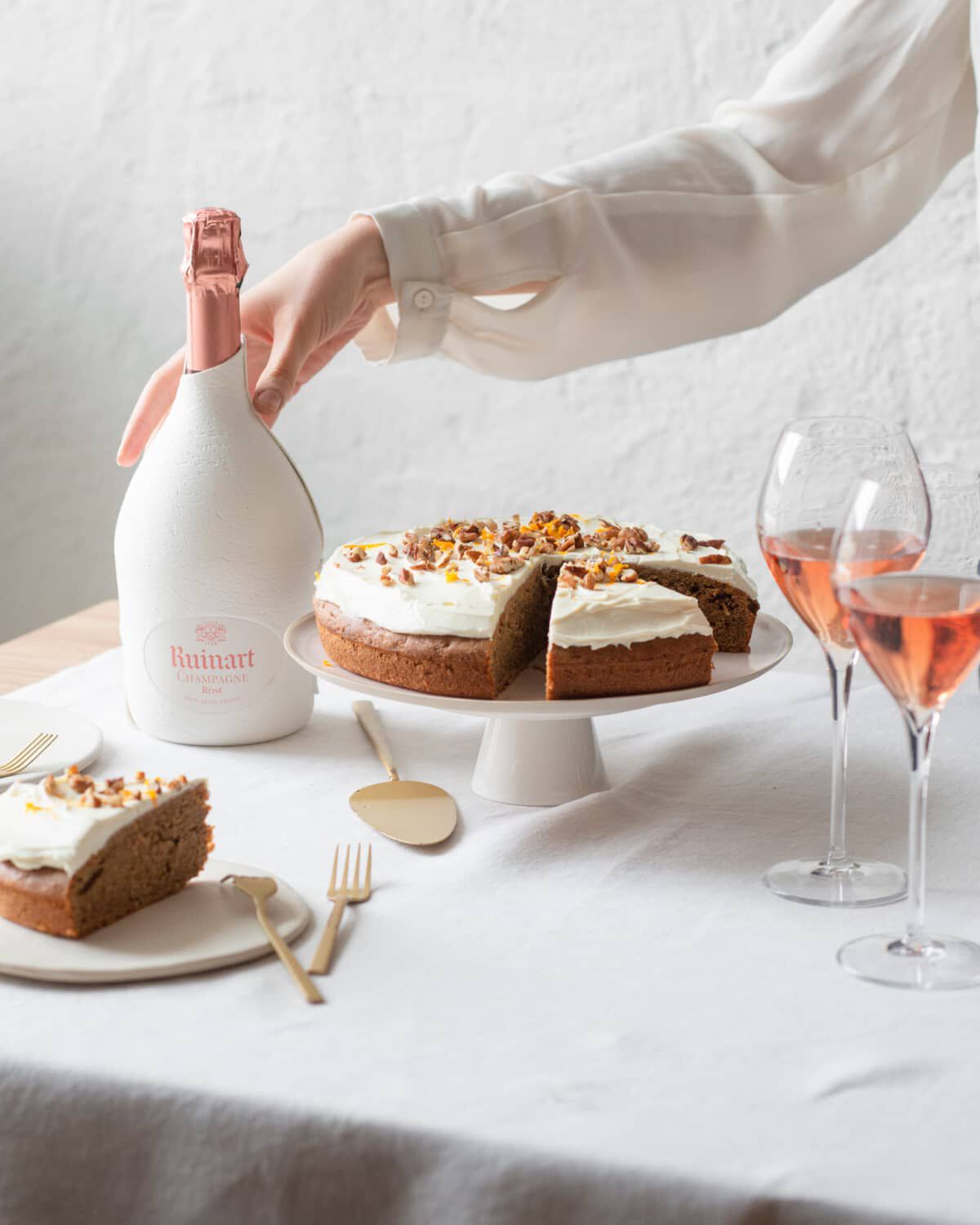 GÂTEAU AUX CAROTTES x Ruinart Rosé GÂTEAU AUX CAROTTES x Ruinart Rosé
